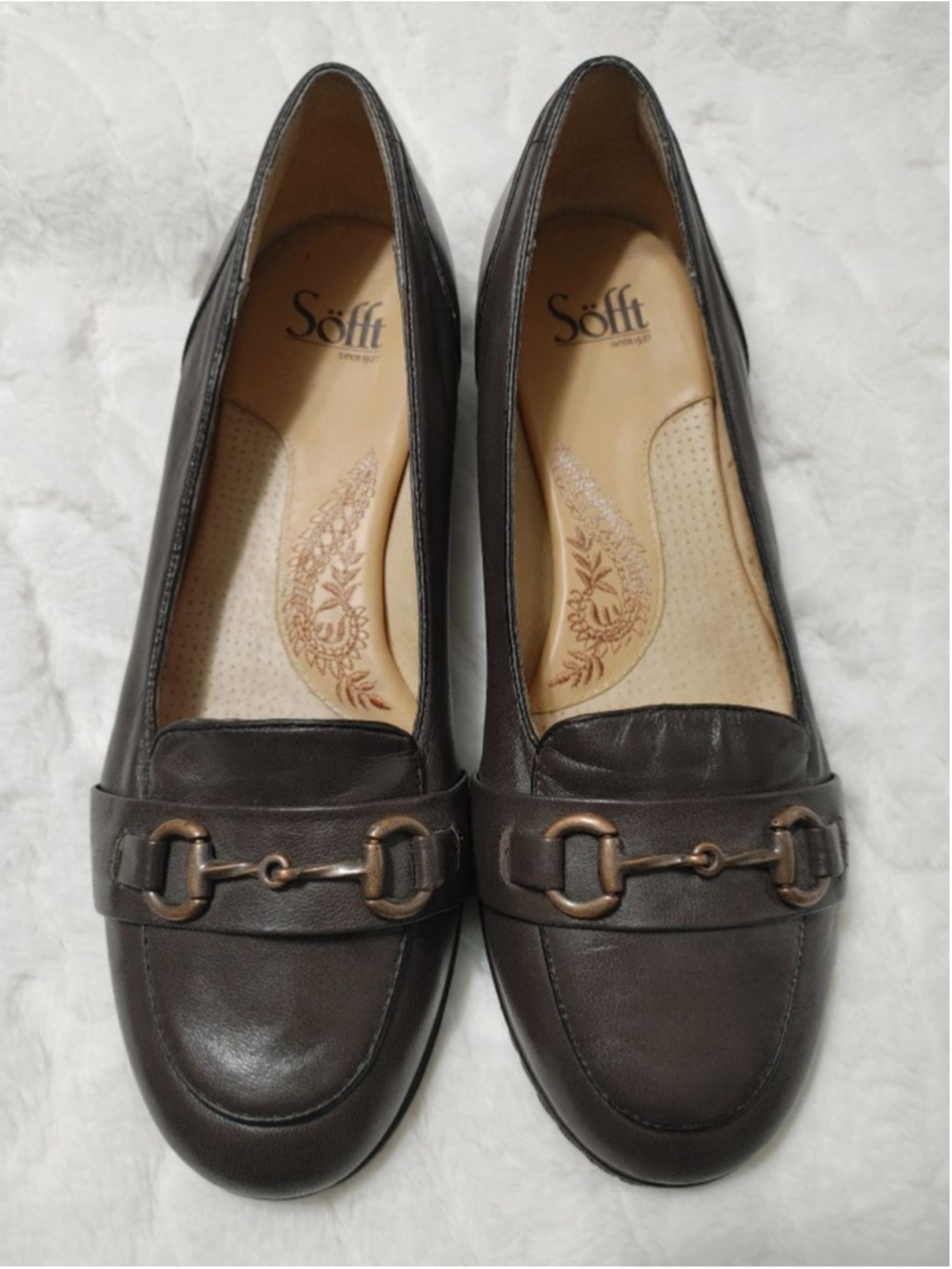 Women's Sofft Brown Leather Brass Horsebit Leather Loafers Size 9
